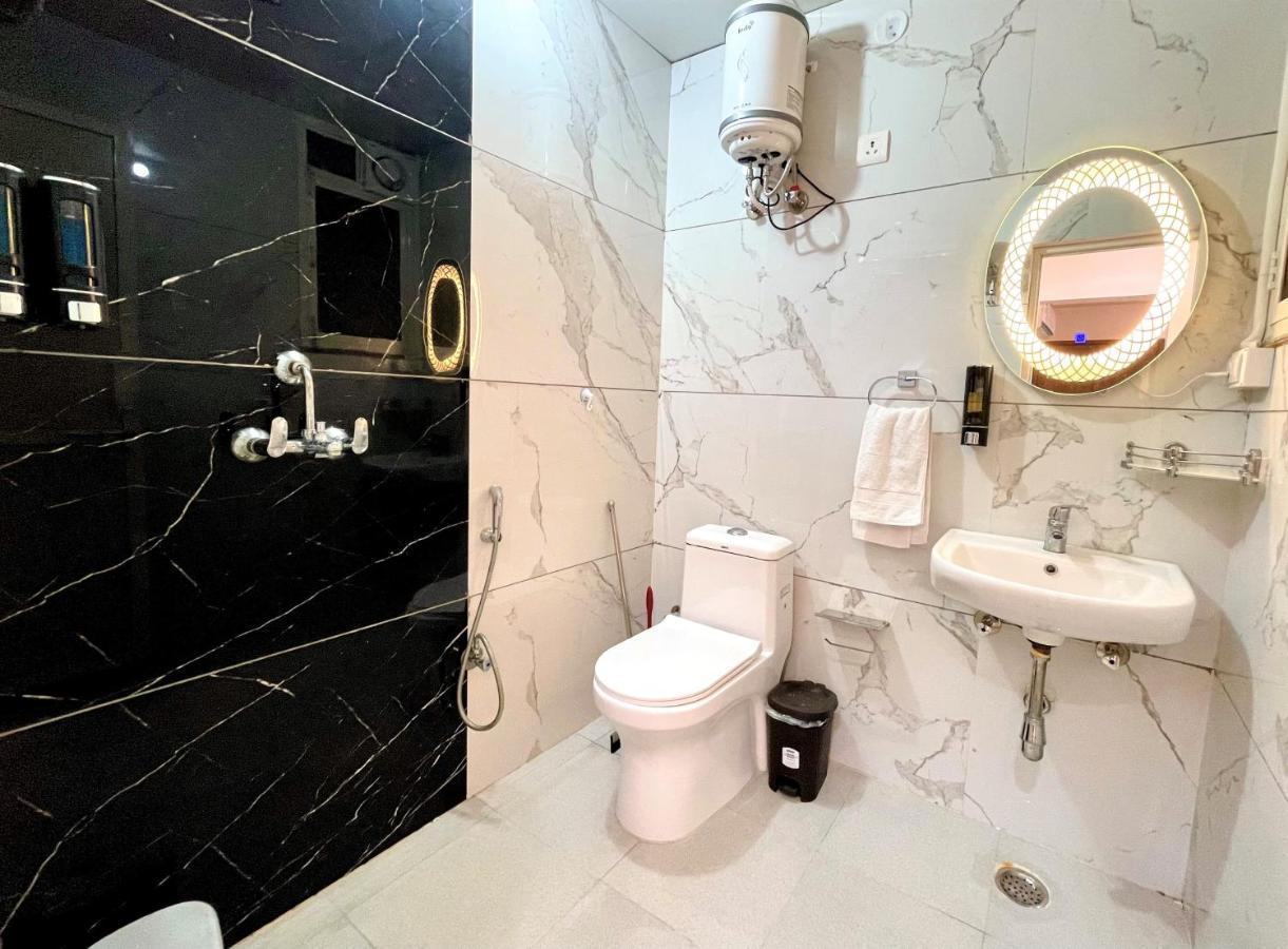 Airport Bliss Apartment+Balcony & Netflix + Prime Τζαϊπούρ Εξωτερικό φωτογραφία