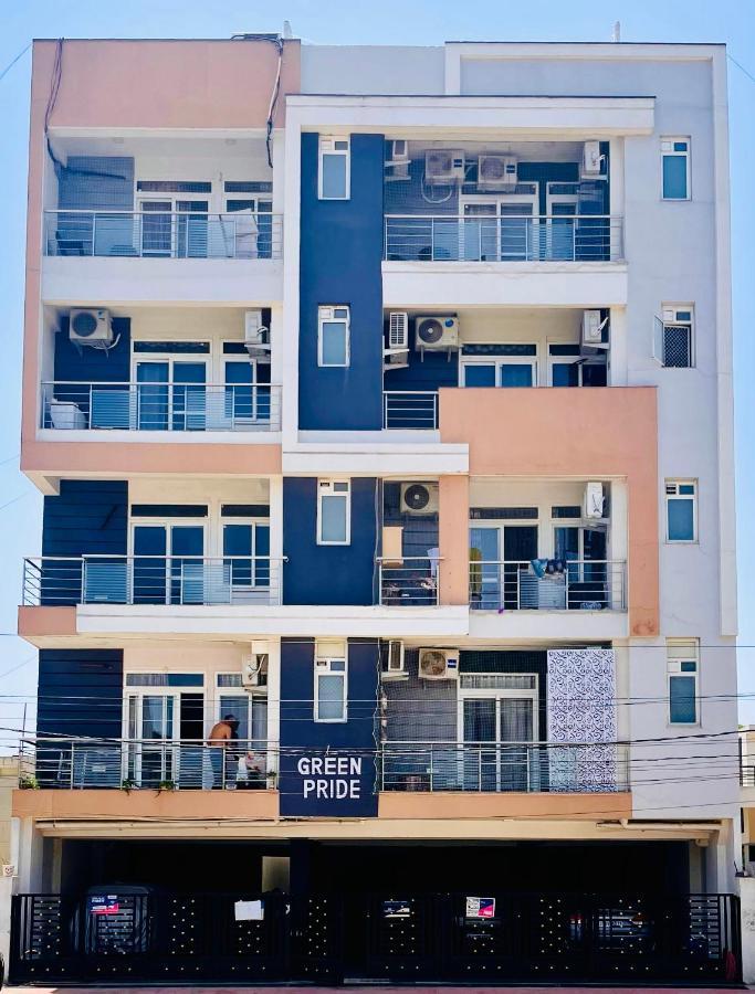 Airport Bliss Apartment+Balcony & Netflix + Prime Τζαϊπούρ Εξωτερικό φωτογραφία